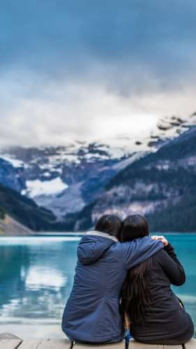 Share your experience at Lake Louise Fairmont with that special someone. Share your experiences.