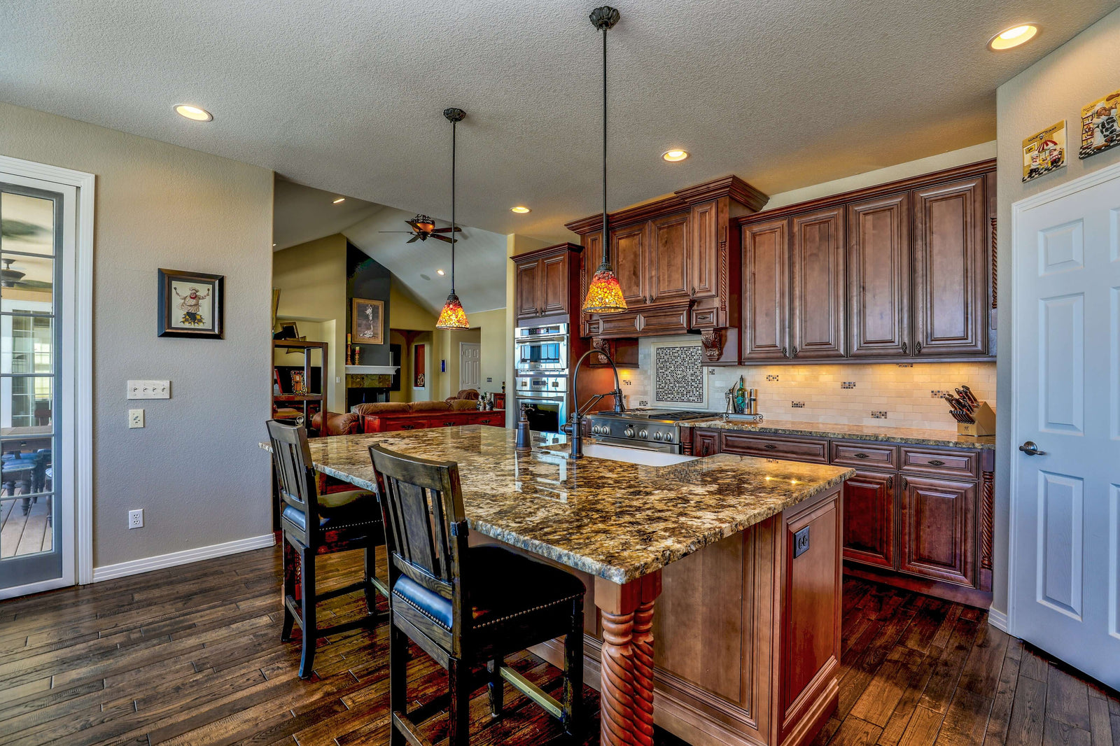 5 Star Accommodations VRBO Real Time Maps for Canmore & Banff & Area.