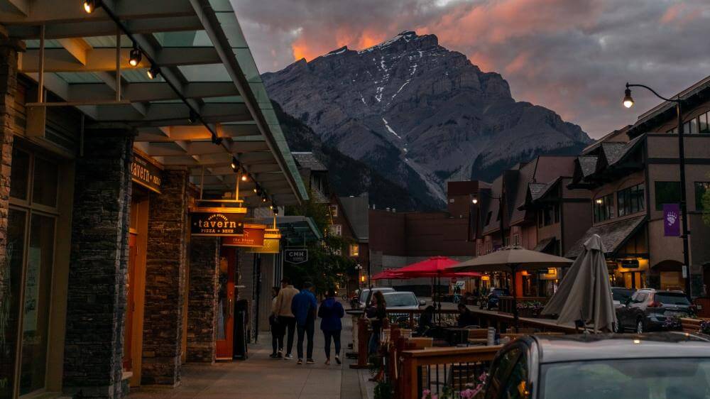 Banff Downtown - Things To Do