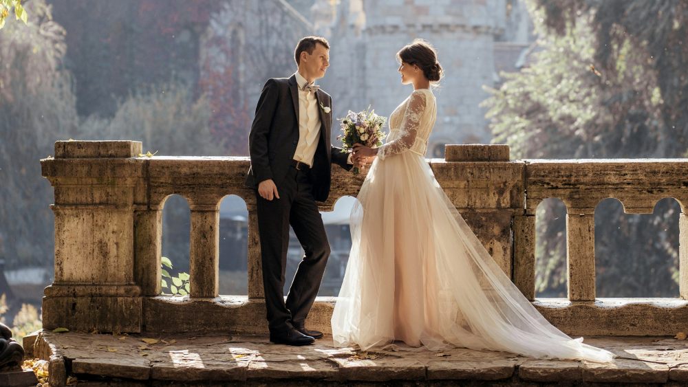 Weddings in Canmore, that special magical feeling the mountains provide. 