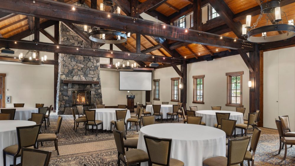 Silvertip Meetings, Conferences & Board Meetings Venue.  Rustic Luxury Amenities Main Room.  