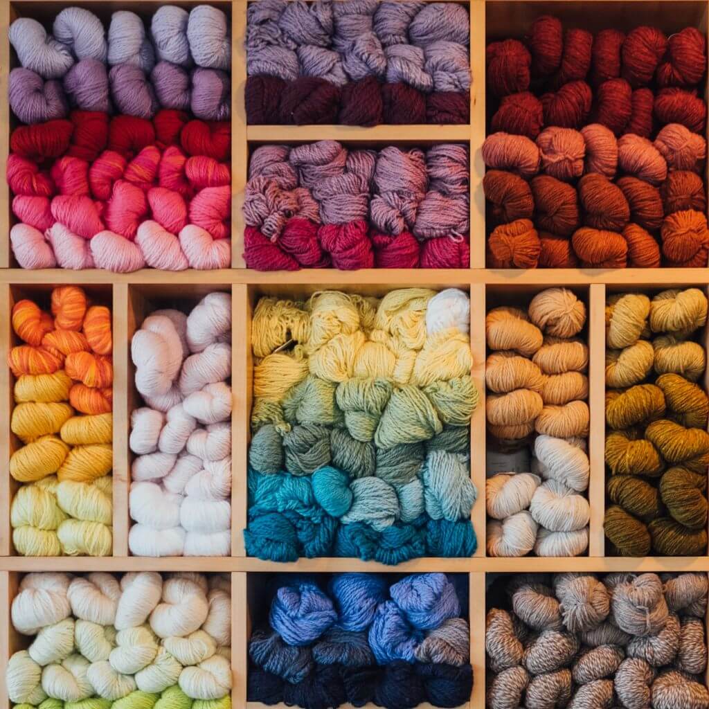 Welcome about us reassurance, we curate content organizing for you   1x1 1000 grid section