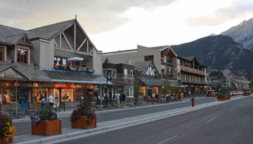 downtown banff for shopping