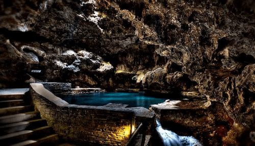 Cave &amp; Basin Historic Site, Banff National Park Attractions