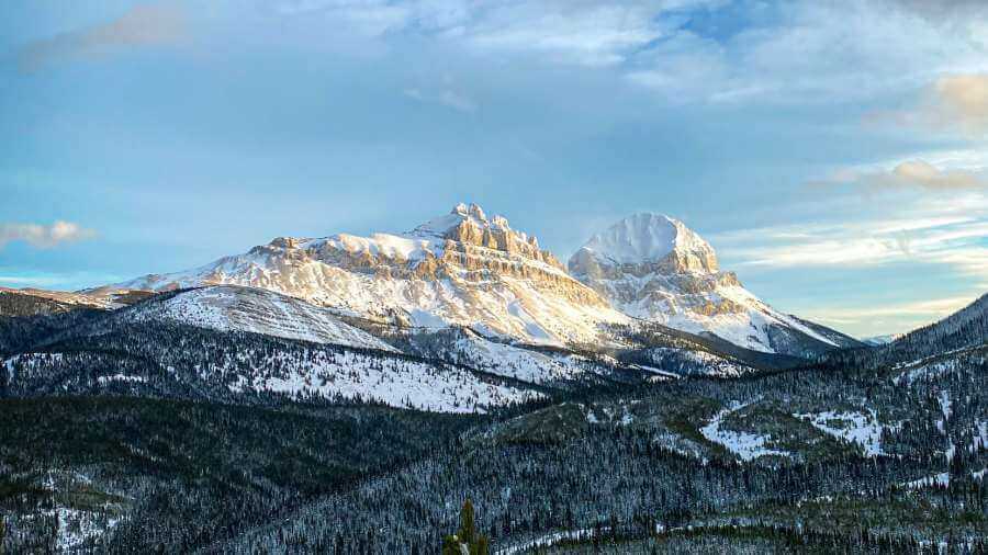 Crowsnest Pass, AB Town
