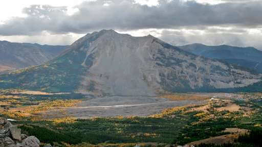 Crowsnest Pass - Frank Slide Historic Site Attractions